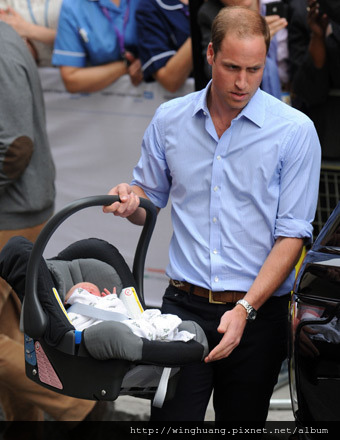 royal-baby-car-seat-340x440.jpg